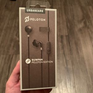 Peloton earbuds